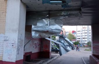 В Твери из-за неприятного инцидента обрушился потолок арки жилых домов