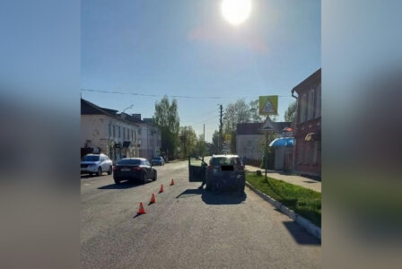 15-летний мопедист врезался в "Тойоту" в Тверской области 15-летний мопедист врезался в "Тойоту" в Тверской области