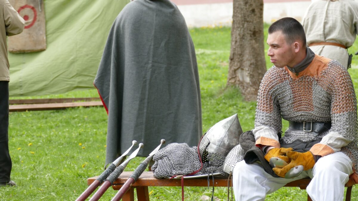 В Твери прошел фестиваль исторического моделирования «Копьё святого Георгия»