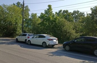 Собрали "паровозик": пассажир иномарки пострадал в тройном ДТП в Твери