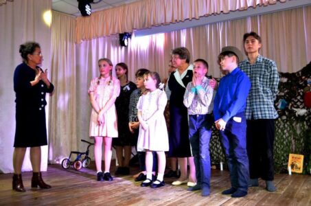 В Вышневолоцком округе открыли театральный марафон В Вышневолоцком округе открыли театральный марафон