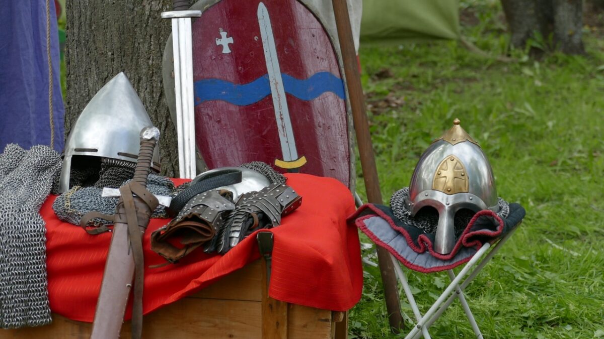В Твери прошел фестиваль исторического моделирования «Копьё святого Георгия»