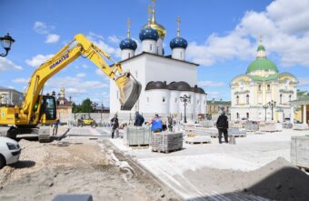 В Твери продолжается благоустройство Соборной площади