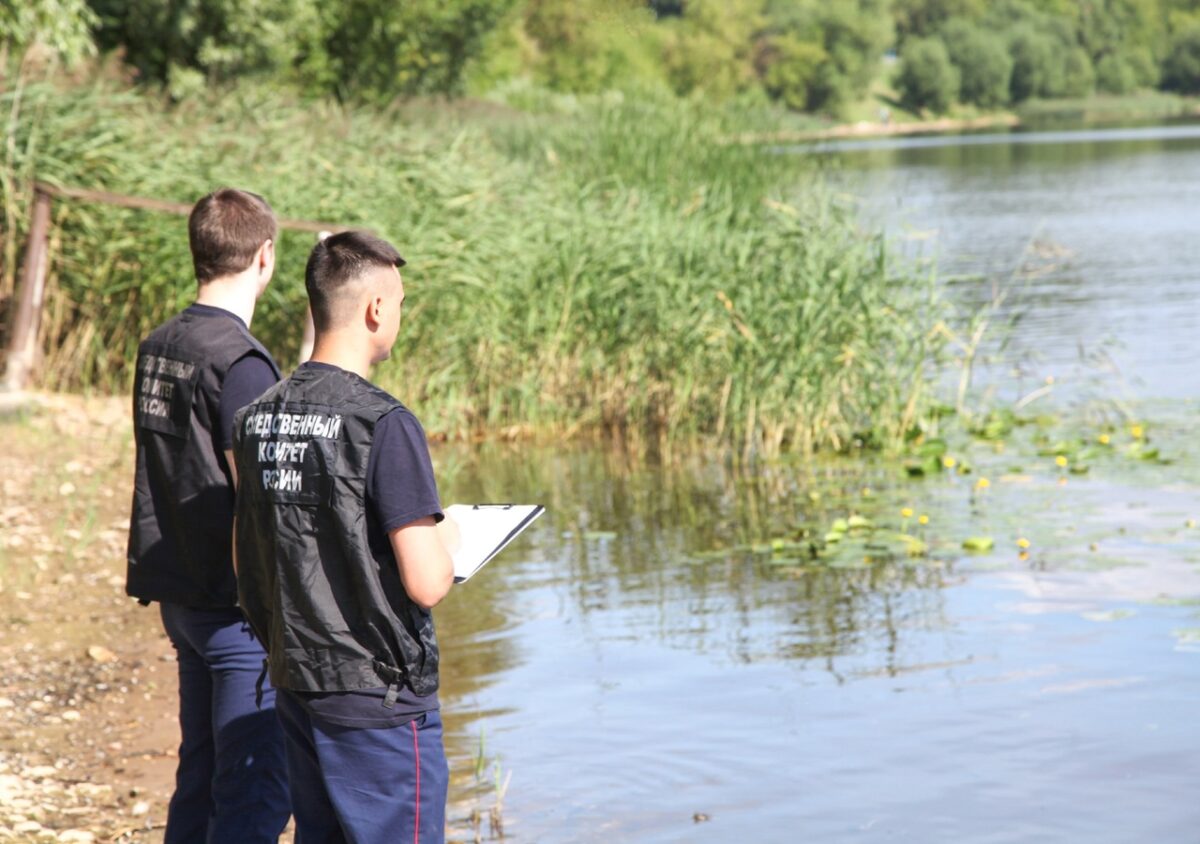 Следователи в Тверской области устанавливают причину гибели мужчины в Волге