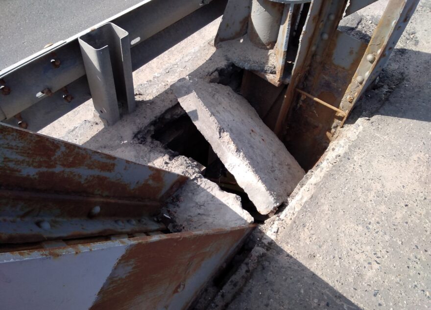 Жители волнуются: в Твери разрушается Старый мост