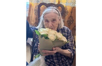 Губернатор Игорь Руденя поздравил со 100-летием участницу Великой Отечественной войны Губернатор Игорь Руденя поздравил со 100-летием участницу Великой Отечественной войны