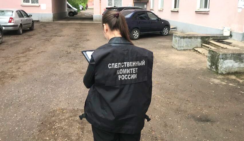 В Твери 18-летняя девушка обвиняется в убийстве отца