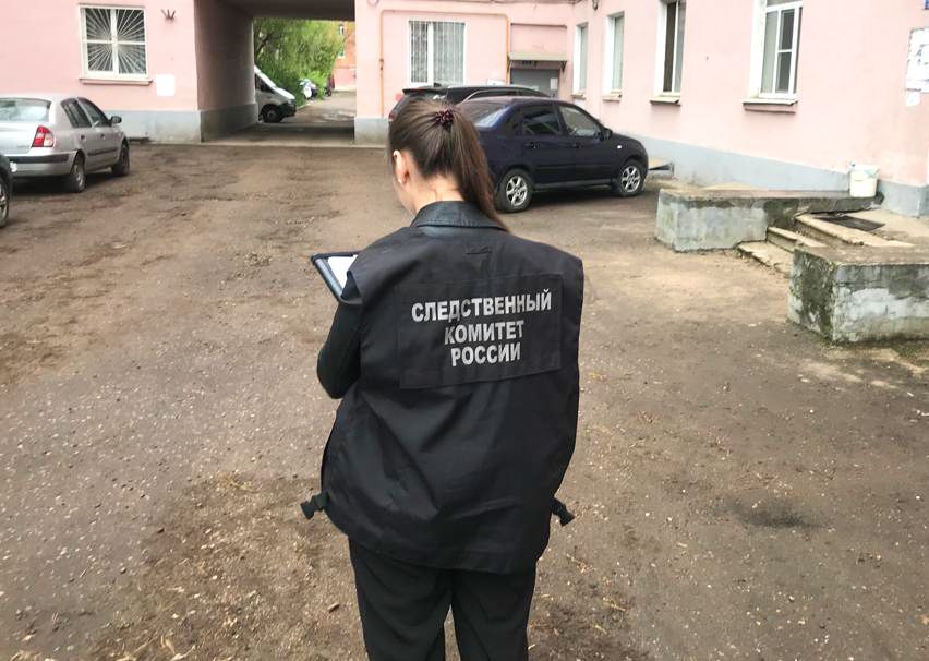 В Твери 18-летняя девушка обвиняется в убийстве отца В Твери 18-летняя девушка обвиняется в убийстве отца