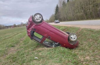 В Тверской области перевернулся "Матиз", есть пострадавший В Тверской области перевернулся "Матиз", есть пострадавший