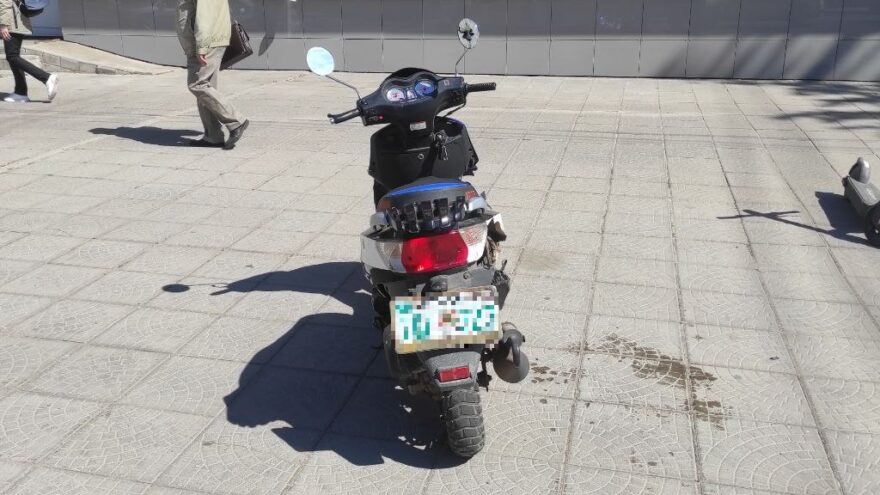 Молодой скутерист пострадал в тройном ДТП в Твери