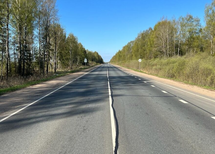 Иномарка с уснувшим водителем "вылетела" в кювет в Тверской области Иномарка с уснувшим водителем "вылетела" в кювет в Тверской области