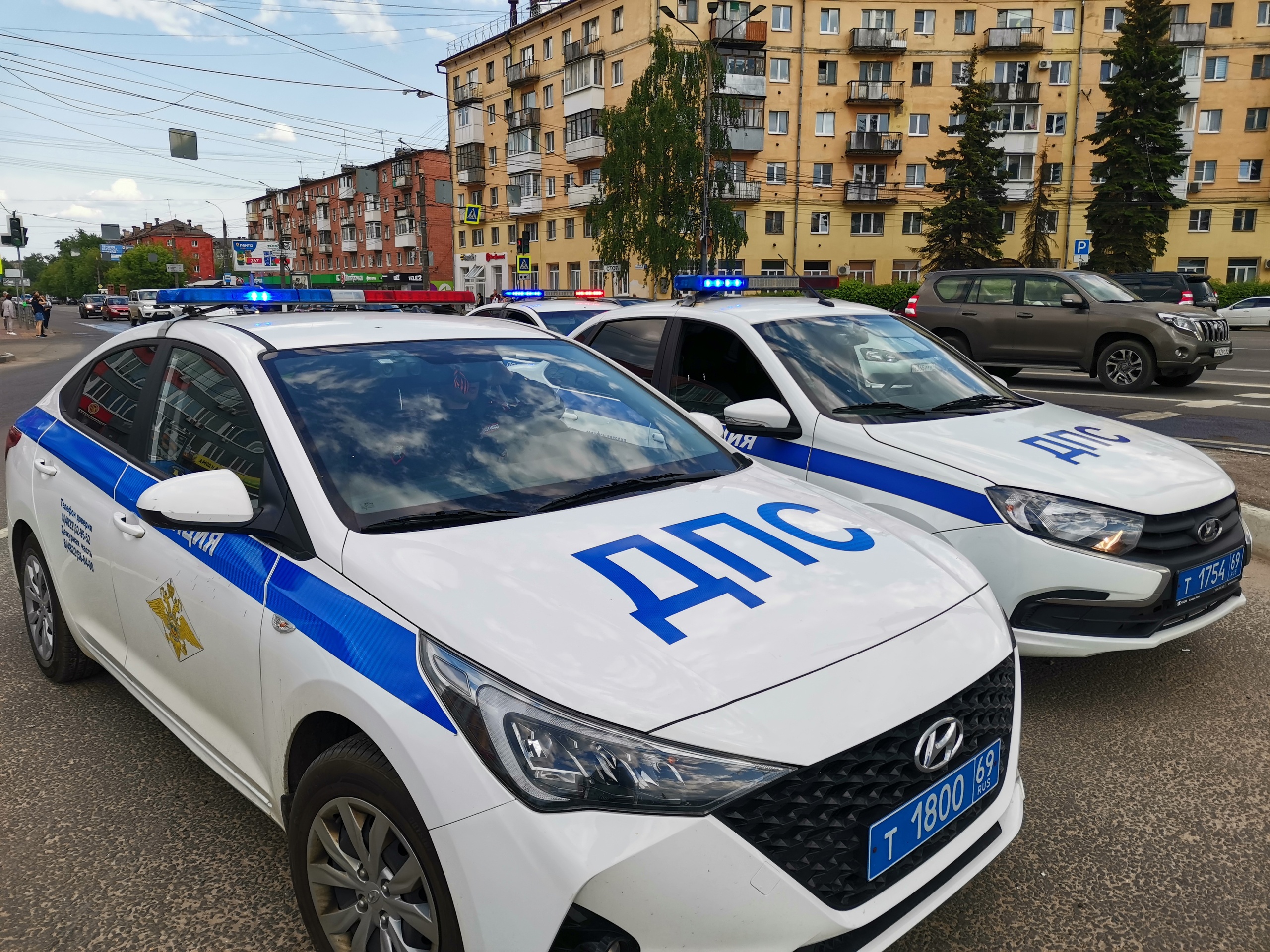 Тверским водителям "открыли глаза" на дороги