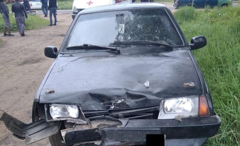 В Твери водитель Kia "протаранил" припаркованный Chevrolet В Твери водитель Kia "протаранил" припаркованный Chevrolet