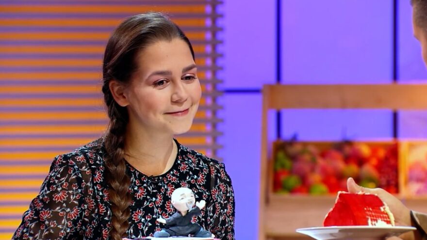 Девушка из Тверской области может выиграть миллион за китайский торт Девушка из Тверской области может выиграть миллион за китайский торт