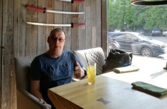 Вышневолоцкий спортсмен Руслан Зинятуллин завоевал медали на турнире по армрестлингу