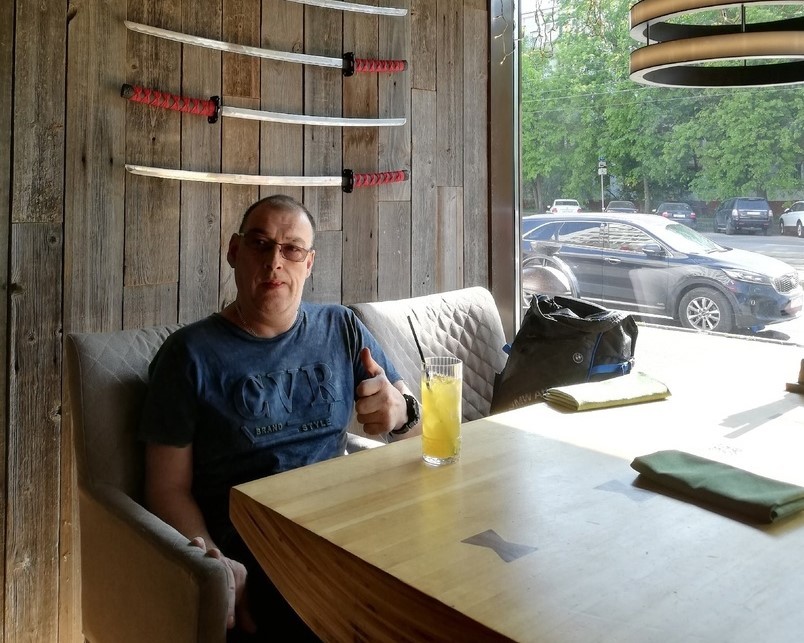 Вышневолоцкий спортсмен Руслан Зинятуллин завоевал медали на турнире по армрестлингу