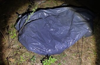 Появилось видео с кладбища под Тверью, где местные жители поймали сектантов