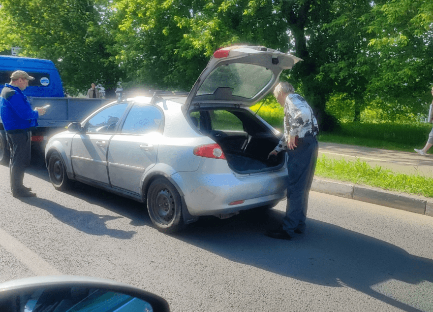 В Твери собирается пробка из-за ДТП на Петербургском шоссе В Твери собирается пробка из-за ДТП на Петербургском шоссе