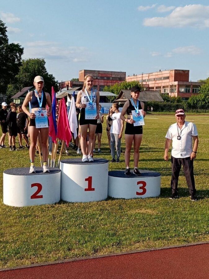 Пожилой марафонец из Тверской области пробежал кросс в Петербурге