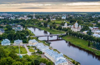 Игорь Руденя поздравил жителей Торжка с годовщиной первого летописного упоминания города Игорь Руденя поздравил жителей Торжка с годовщиной первого летописного упоминания города