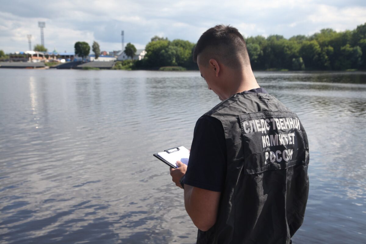 Следователи выясняют, почему в Тверской области женщина утонула в Волге