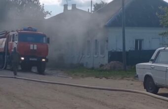 В Тверской области загорелся жилой дом В Тверской области загорелся жилой дом