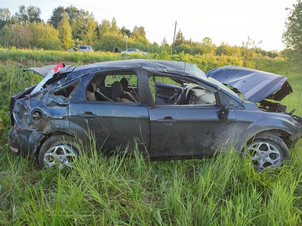 Женщина и двое детей пострадали в ДТП в Тверской области ТОП Тверь новости