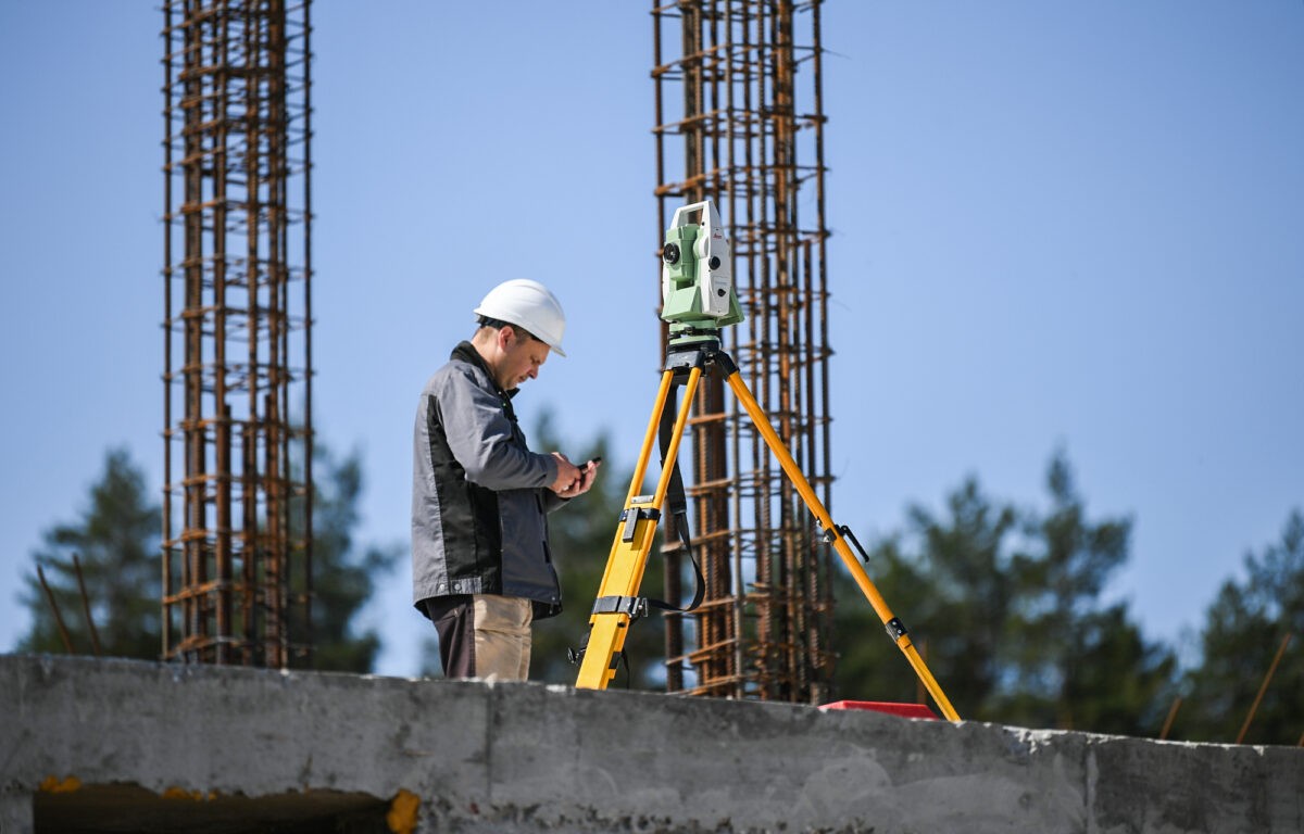 Ход строительства нового здания Детской областной больницы проверил губернатор