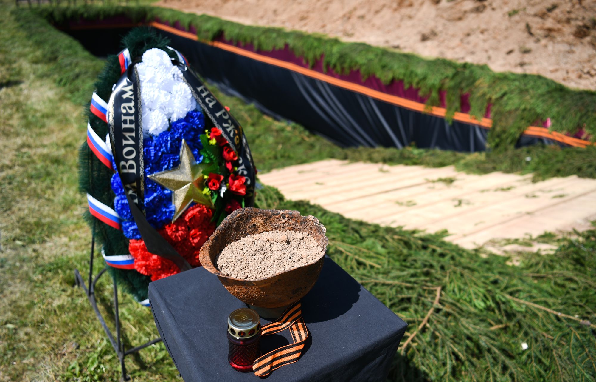 В День памяти и скорби Игорь Руденя почтил память павших во время Великой Отечественной войны солдат в городе воинской славы Ржеве