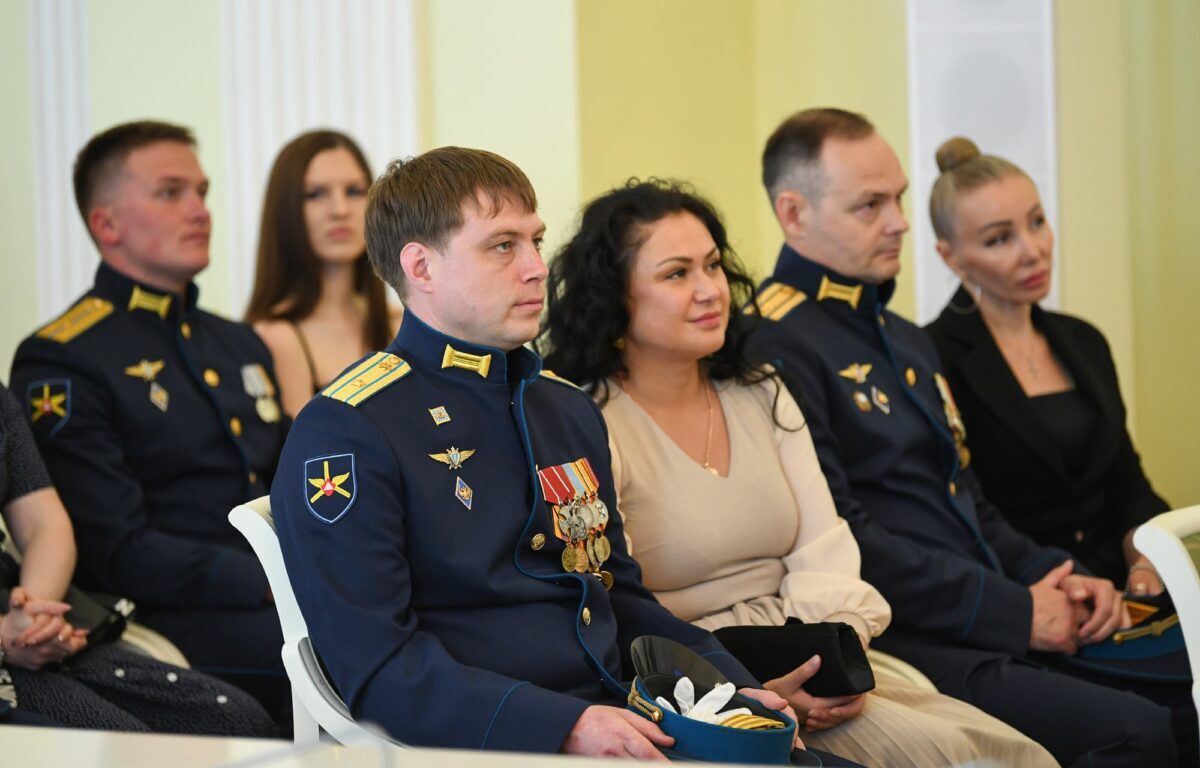 Игорь Руденя вручил государственные и региональные награды жителям Тверской области