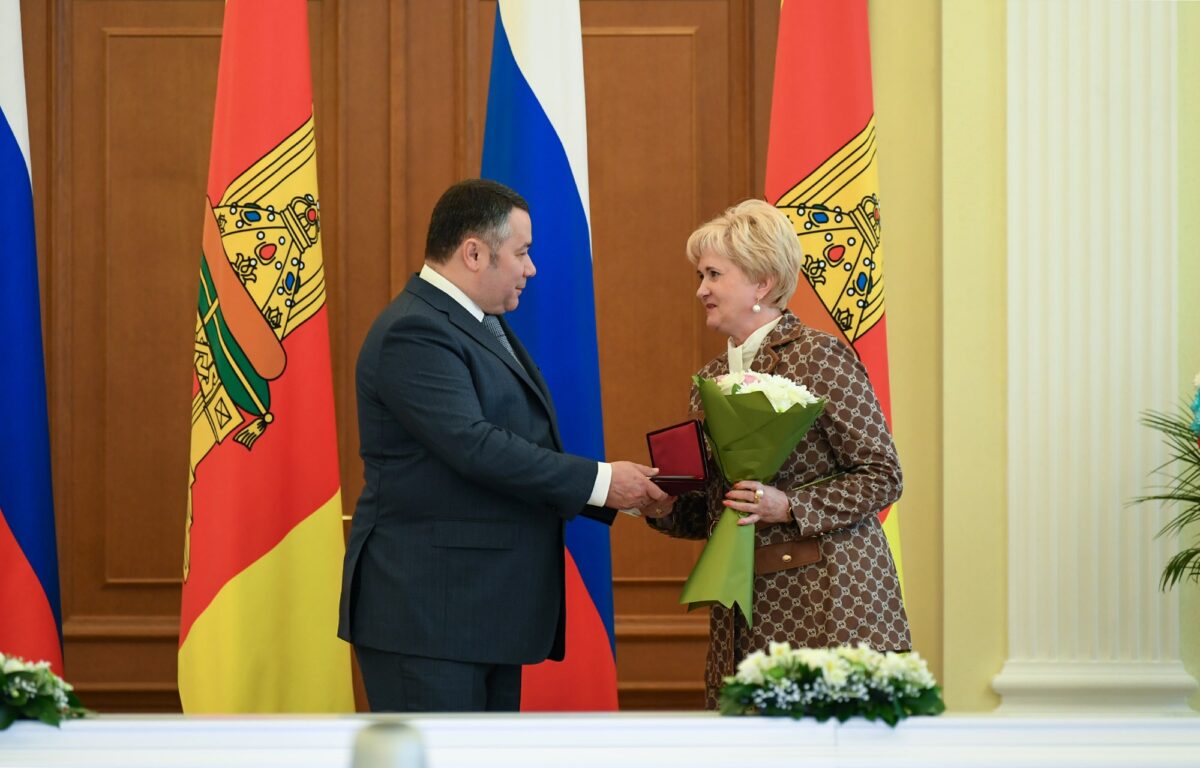 Игорь Руденя вручил государственные и региональные награды жителям Тверской области