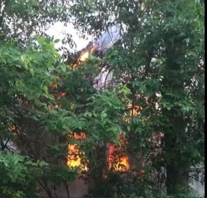 В Твери произошел страшный пожар в доме