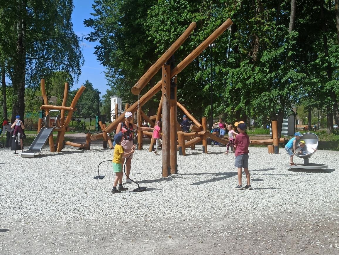 Городской сад Вышнего Волочка преображается