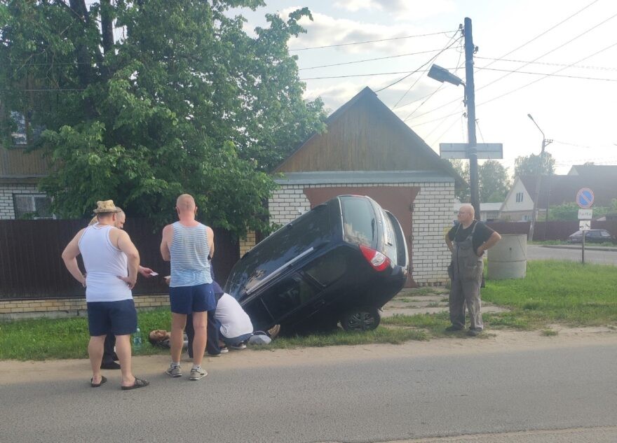 ДТП в Тверской области: дедушке за рулем стало плохо