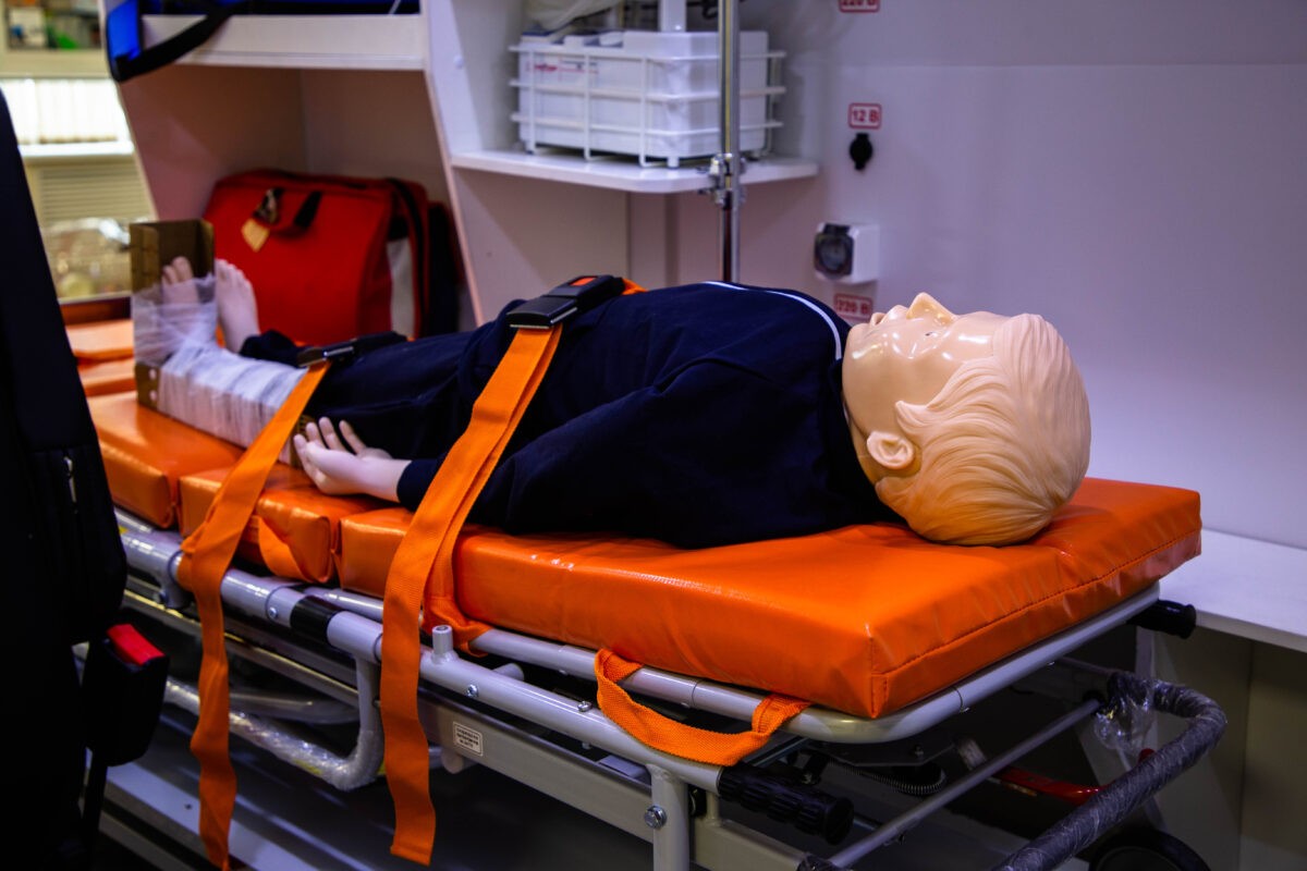 В России разрабатывают программу обучения детей по минно-взрывным травмам