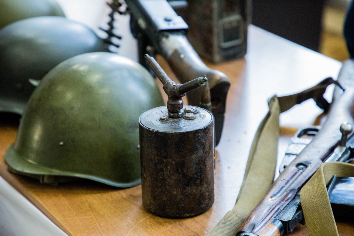 В школах Тверской области появится оборудование для начальной военной подготовки