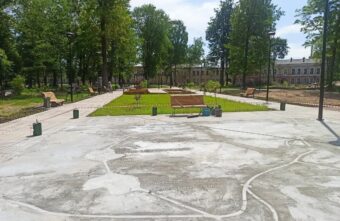 Городской сад Вышнего Волочка преображается