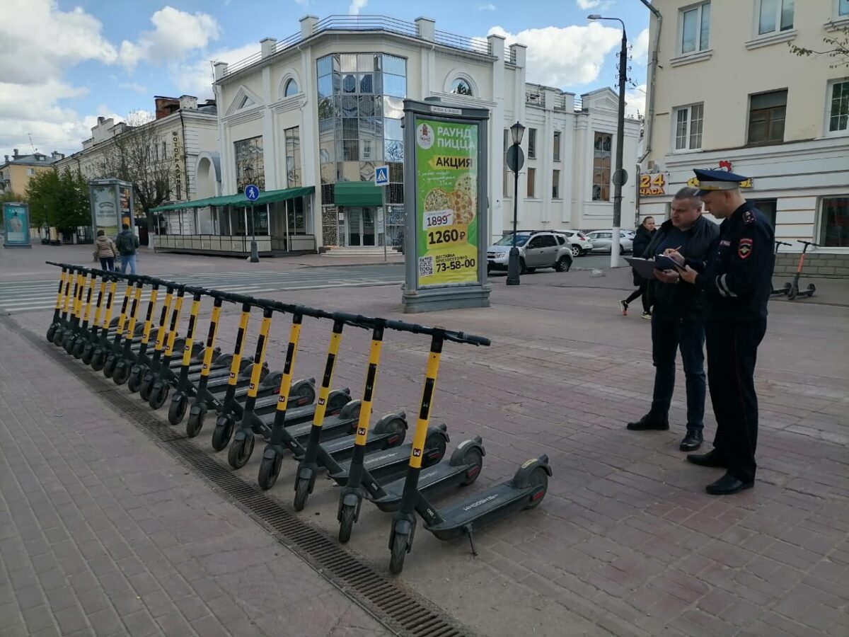 В тверском парке запретили ездить на самокатах | ТОП Тверь новости