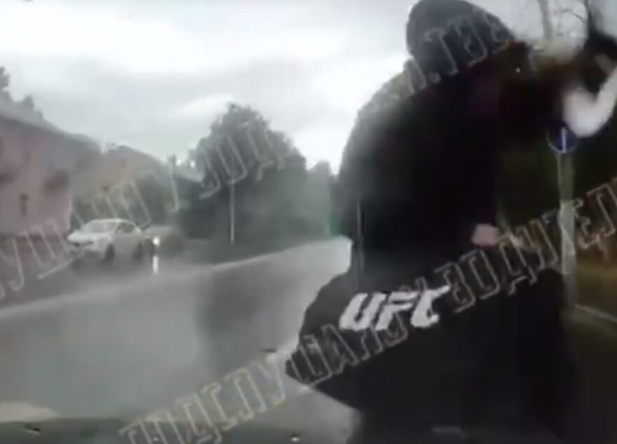 Пострадавший в ДТП пешеход опубликовал видео с наездом в тверских сетях Пострадавший в ДТП пешеход опубликовал видео с наездом в тверских сетях