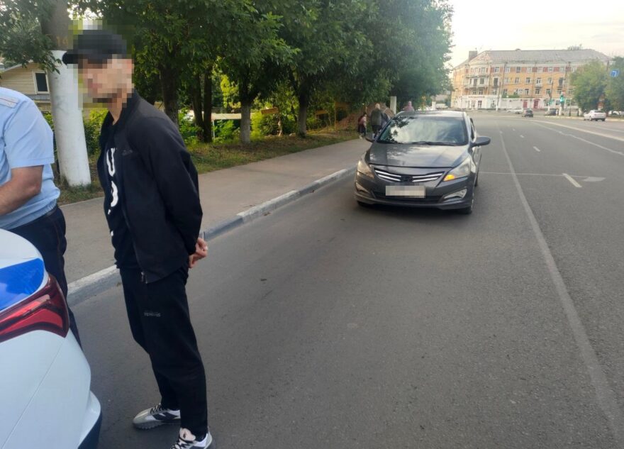 Иностранец-таксист катался по Твери без водительских прав