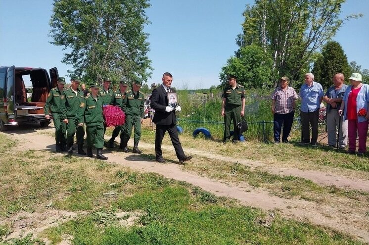 Жители Тверской области простились с тремя героями спецоперации
