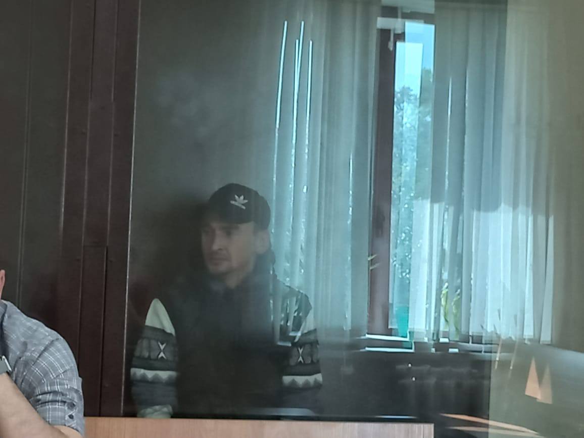 В Твери взяли под стражу мужчину, помогавшего украсть деньги у попутчика