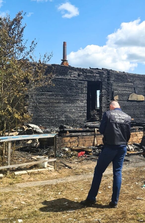 В сгоревшем в Тверской области доме нашли тело мужчины В сгоревшем в Тверской области доме нашли тело мужчины