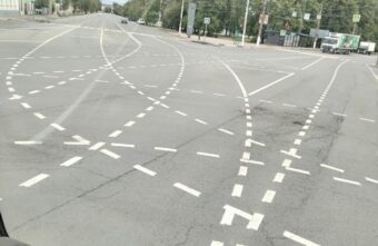 Тверских водителей поразила новая разметка на площади Гагарина Тверских водителей поразила новая разметка на площади Гагарина