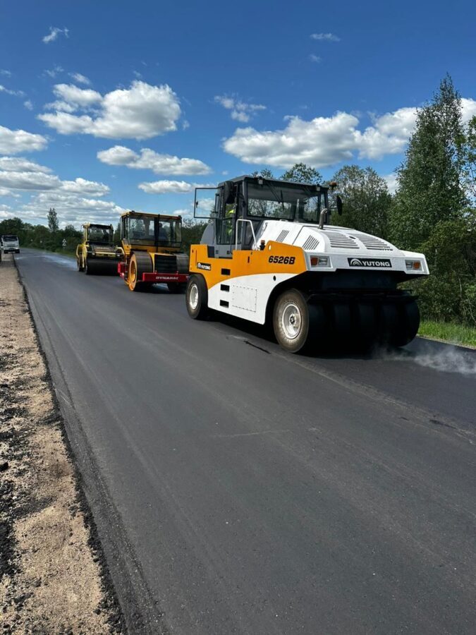 В Тверской области завершается ремонт дороги, по которой ходит школьный автобус