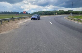 В результате ДТП на трассе в Тверской области пострадала 9-летняя девочка В результате ДТП на трассе в Тверской области пострадала 9-летняя девочка