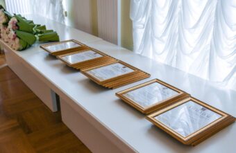 Игорь Руденя вручил учёным Тверской области премии за выдающиеся достижения