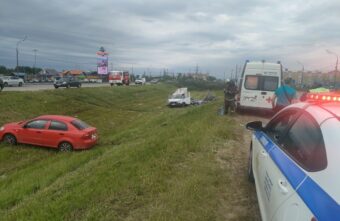 Появилось видео с момента ДТП на Октябрьском проспекте в Твери