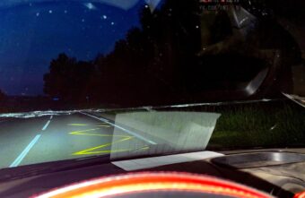 В Тверской области неизвестные выставляют «баррикады» на дорогах к деревням