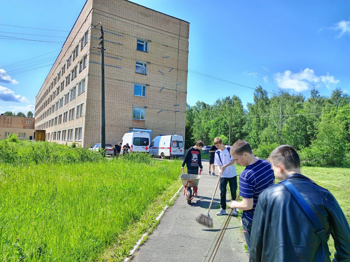 В Тверской области подростки получают трудовой опыт